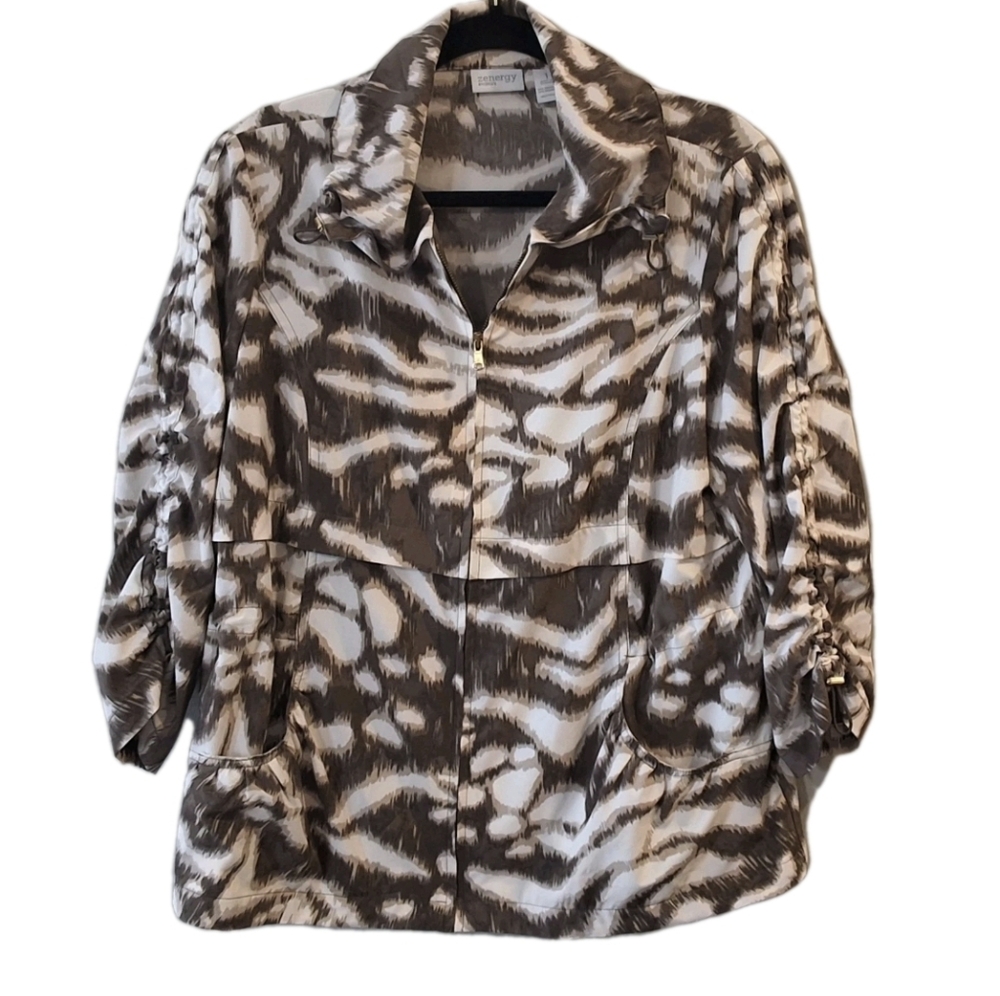 Zenergy by Chico Windbreaker Jacket Size 1 Animal Print Athleisure Preppy Mature